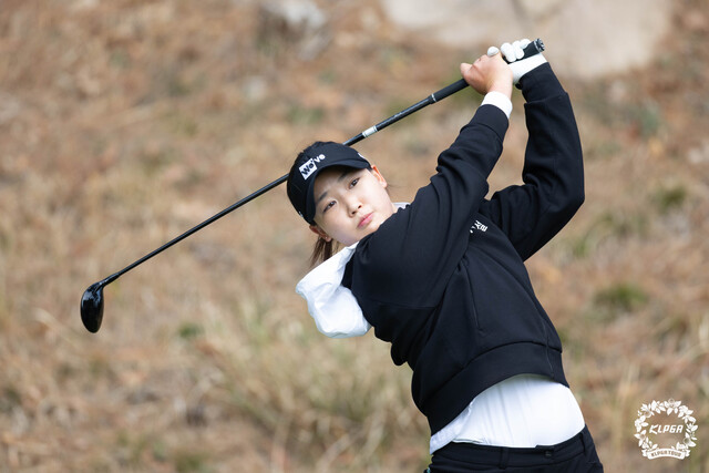 추천 선수 <b>김민솔</b>, <b>KLPGA</b> 투어 국내 개막전 두산건설 위브 챔피언십 첫날...
