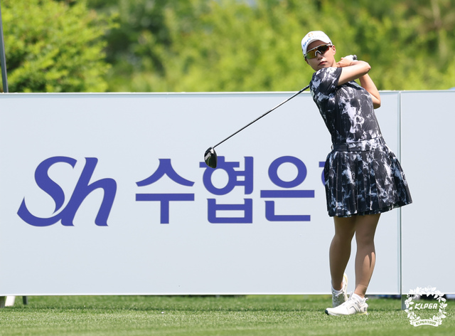 <b>정윤지</b>, KLPGA 투어 Sh수협은행 MBN 여자오픈 ‘<b>와이어 투 와이어</b>’ <b>우승</b>