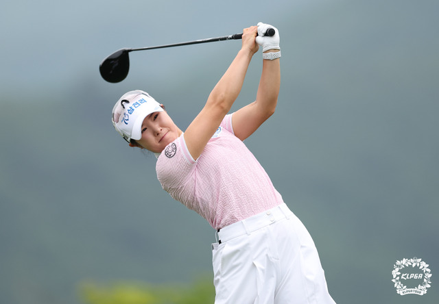 ‘버디 10개’ 고지우, KLPGA 투어 <b>맥콜</b>·<b>모나 용평오픈</b> 2라운드 1위…2...
