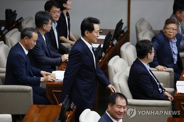 <b>청년</b>안심주택·사회주택 보증금 논란…오세훈 HUG 기준 공론화,구조 개...