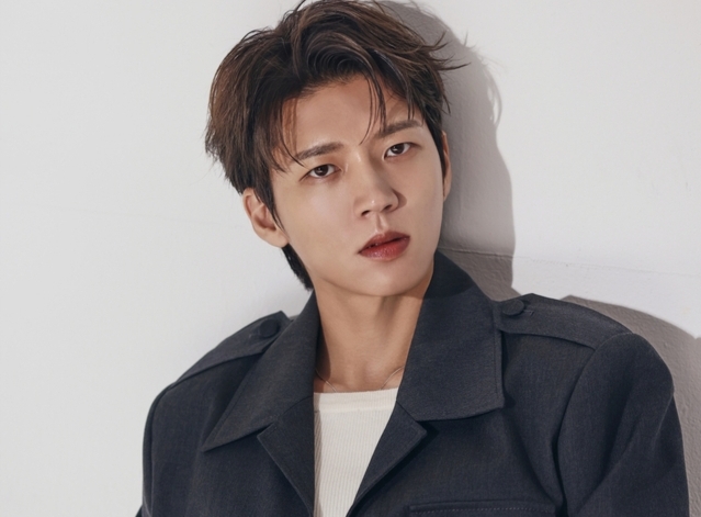 인피니트 남우현, <b>뮤지컬</b> ‘<b>슈가</b>’ <b>캐스팅</b>...‘파격 여장’ 예고