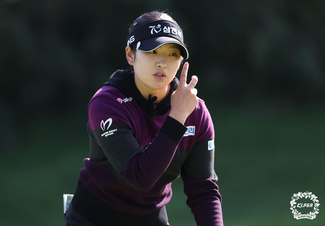 [KLPGA 투어 2025시즌 결산] '데뷔 2년 차' 유현조, 메이저 대회 2연패... - 뉴스 썸네일 이미지