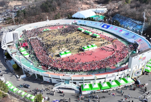 밀양아리랑마라톤, 만여 명의 열정 속에 성황리 종료