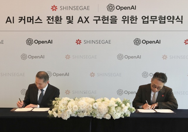 “챗GPT로 이마트 장 본다”⋯오픈AI, 신세계와 ‘AI 커머스’ 사업 협력