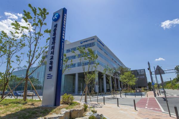 충청권 교육감 후보들, 미래교육 협력의 새 장을 열다 - 뉴스 썸네일 이미지