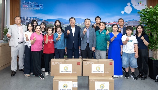 제천시, 베트남 다문화가정과 감동의 재회 - 뉴스 썸네일 이미지