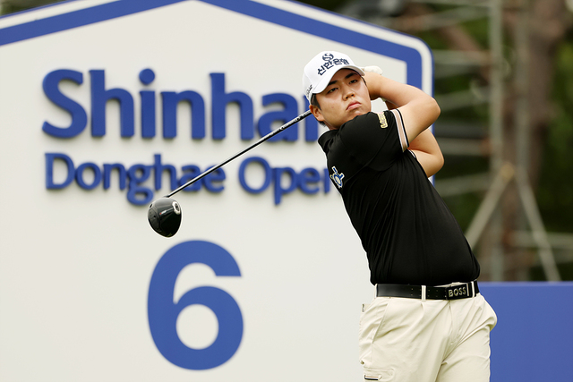 <b>장유빈</b>, KPGA 투어 신한동해오픈 3라운드 공동 2위…1위와 1타 차