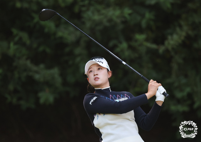 <b>마서영</b>, KLPGA 투어 아이스버그골프·서울신문 오픈 2라운드 1위…데뷔 ...