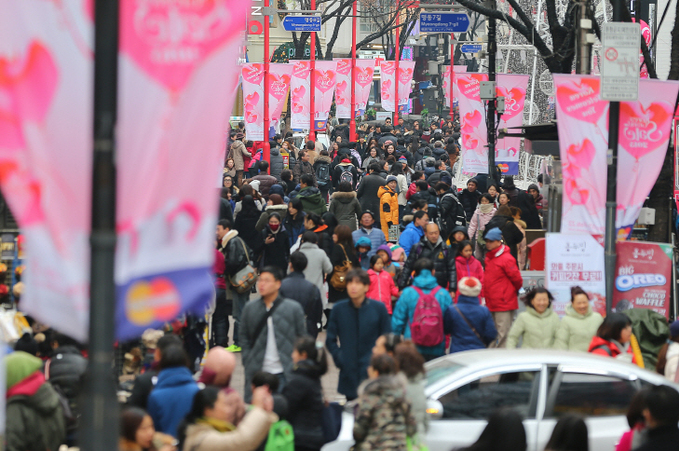 명동은 세일! 세일!