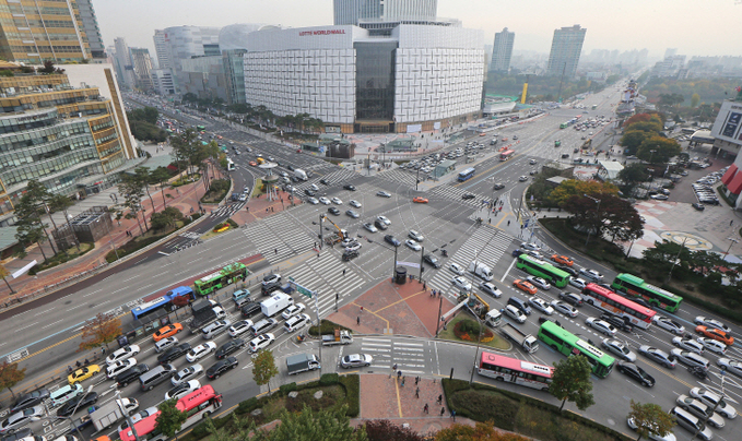 제2롯데월드몰 전면개장, 교통혼잡 우려