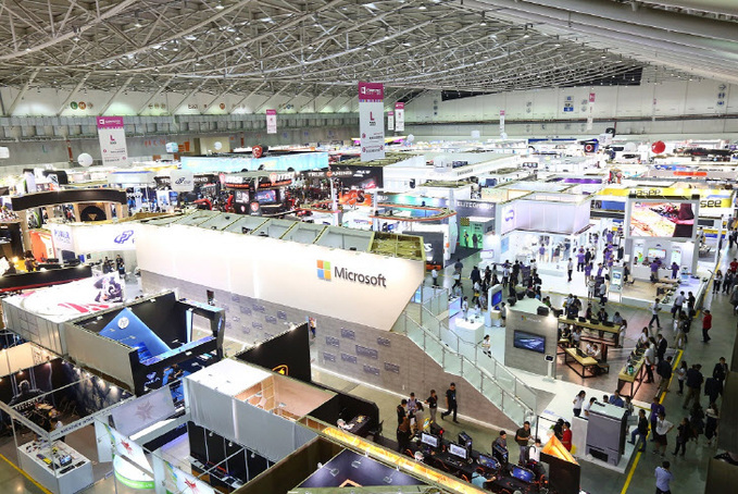 [비바100] 막 내린 ‘컴퓨텍스(COMPUTEX) 2017’ … 글로벌 ICT 미래 엿보다 - 뉴스 썸네일 이미지