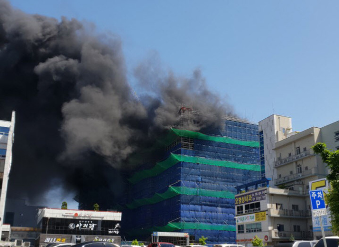 롯데시네마 익산점 신축공사장 화재