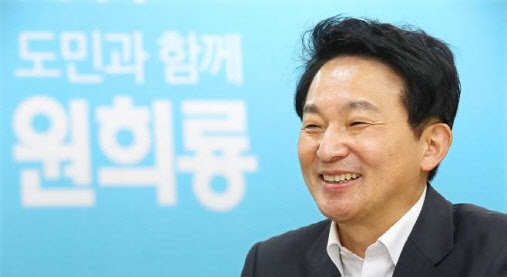 제주도지사 재선에 성공한 무소속 원희룡 후보