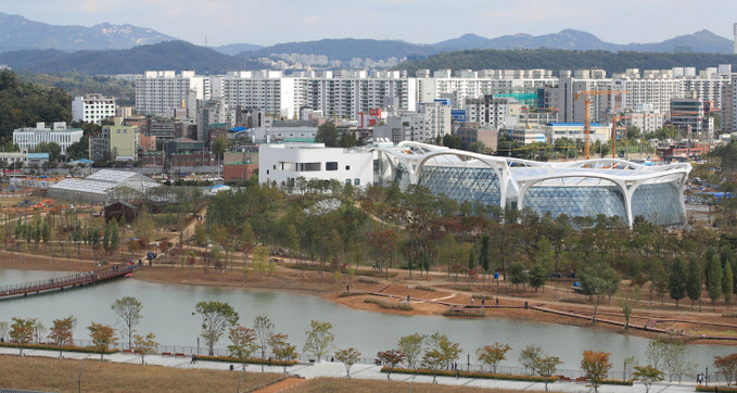 임시 개방 하루 앞둔 '축구장 70배' 서울식물원