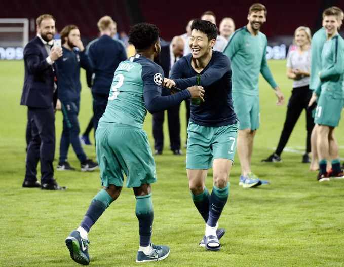 Netherlands Soccer Champions League <YONHAP NO-1946> (AP)