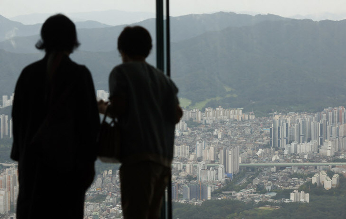 KB 시세로도 전국 집값·전셋값 일제히 하락 전환