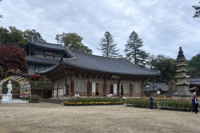 마곡사 전경과 5층석탑-1