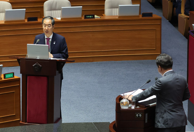 답변하는 한덕수 국무총리