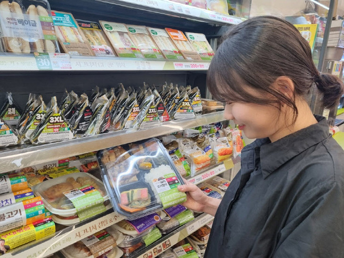 추석 연휴 차례 안지내는 ‘해방족’ 노리는 유통업계 - 뉴스 썸네일 이미지