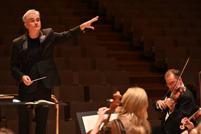 LPO RFH 061121 0484 Principal Conductor Edward Gardner and the London Philharmonic Orchestra (c) Mark Allan