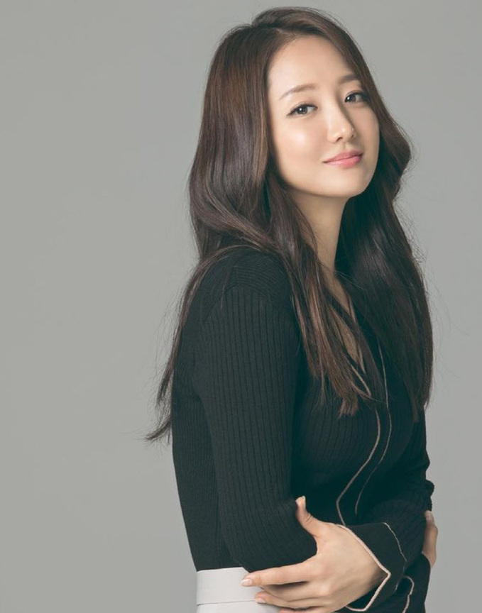 배우 사강, 오늘(9일) 남편상…슬픔 속 빈소 지켜