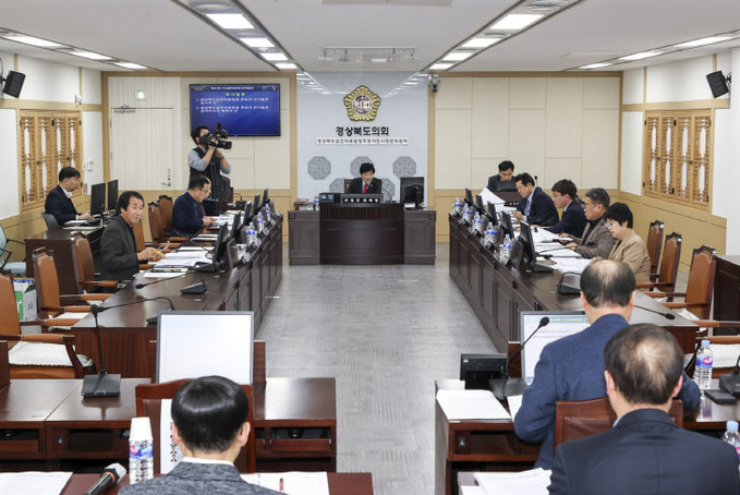 경북도의회, 정용구 김천의료원장 후보자 인사청문 진행