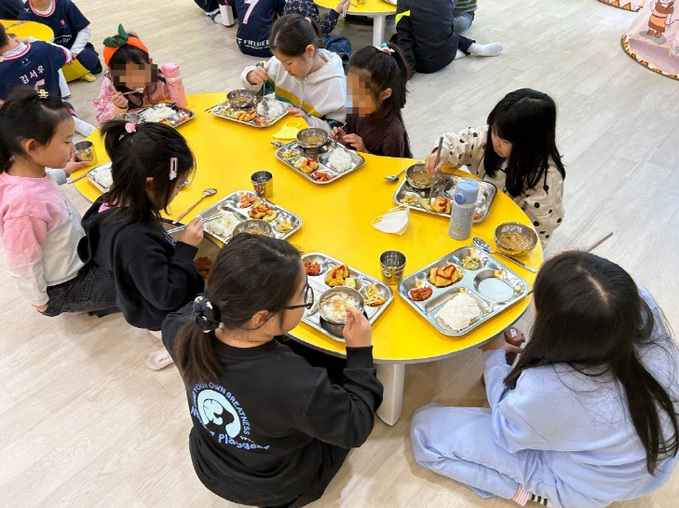 경북도, 방학 중 마을돌봄터 이용 초등학생 급식 전액 지원