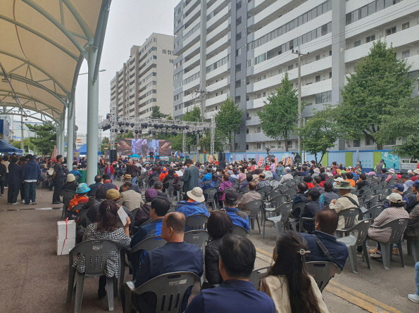 연안종합어시장 꽃게 축제 현장