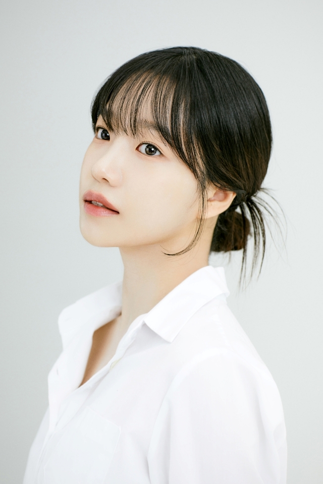 ‘오징어 게임2’ 조유리, 강렬한 연기 변신…<b>임시완</b> 전 여친역