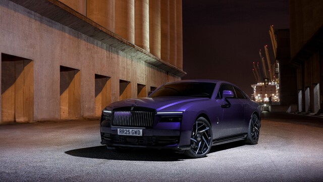 Rolls-Royce Black Badge Spectre / Photo courtesy of Rolls-Royce